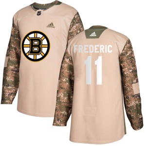 Youth Boston Bruins Trent Frederic Adidas Authentic Veterans Day Practice Jersey - Camo